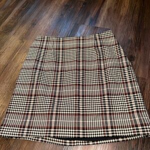 H&M Black and Cream Plaid A-Line Skirt